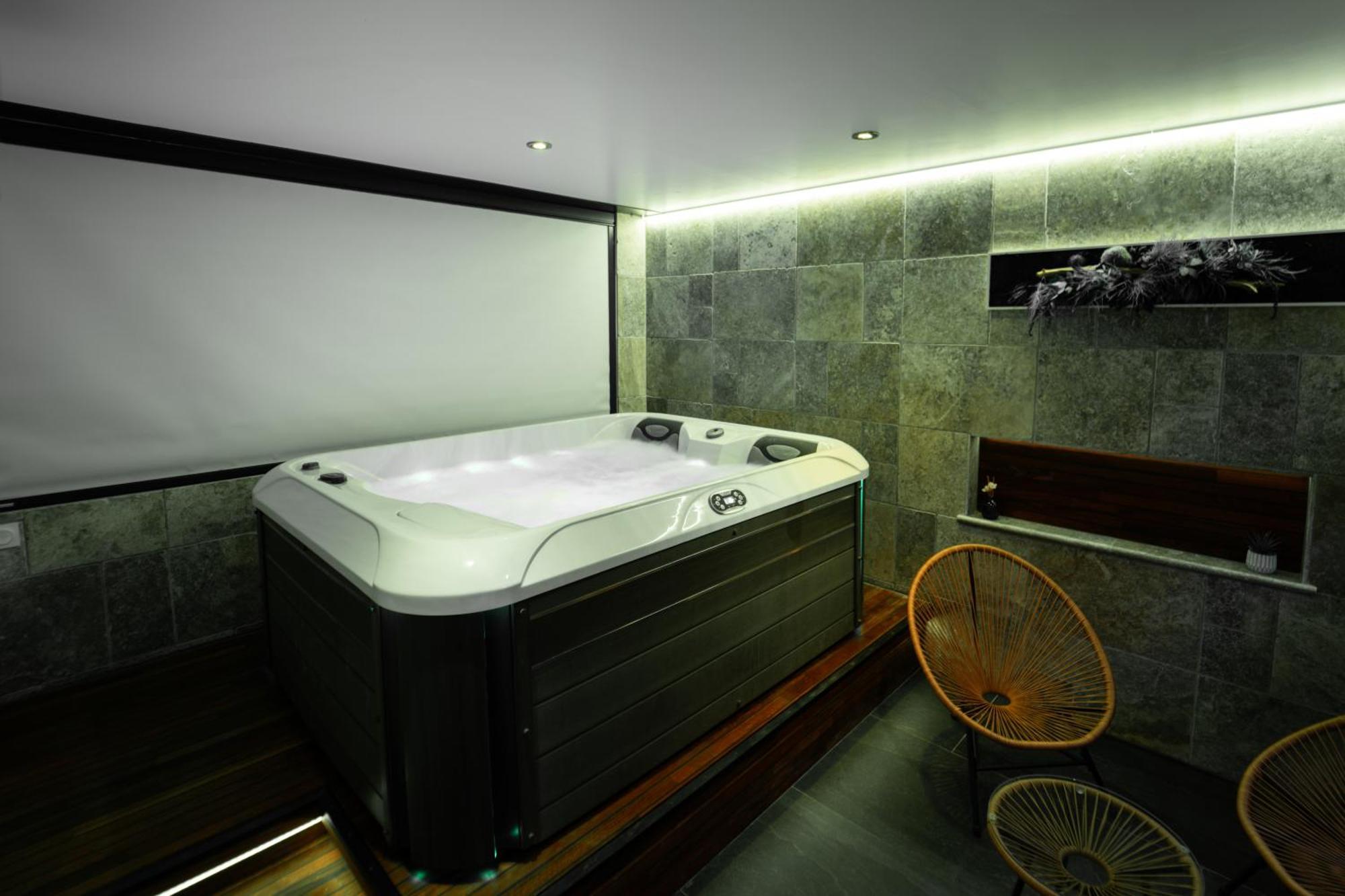 Loft 150 M2 Jacuzzi, Sauna Et Massage Blagnac Exterior foto