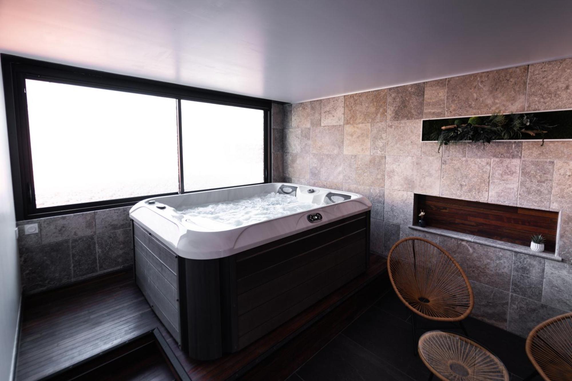 Loft 150 M2 Jacuzzi, Sauna Et Massage Blagnac Exterior foto